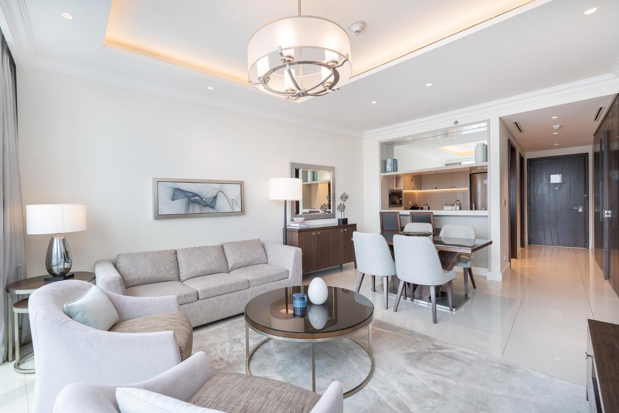 Elegant 1br With Burj Khalifa Views Dubai
